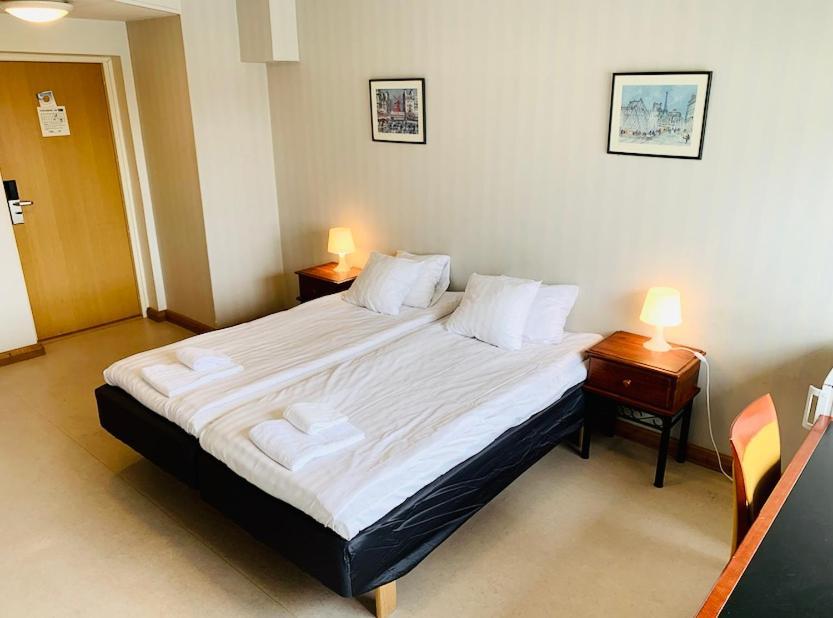 Hotelli Uninen Kotka Ngoại thất bức ảnh