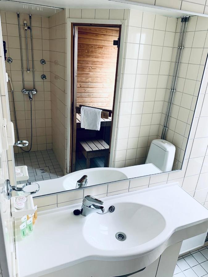 Hotelli Uninen Kotka Ngoại thất bức ảnh